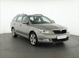 �koda Octavia 1.8 TSI, Xenony, Tempomat