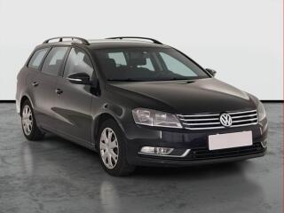 Volkswagen Passat 2.0 TDI, Serv.kniha, Navi