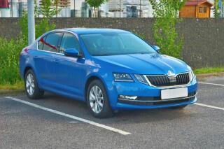 �koda Octavia 1.5 TSI, Serv.kniha, Navi
