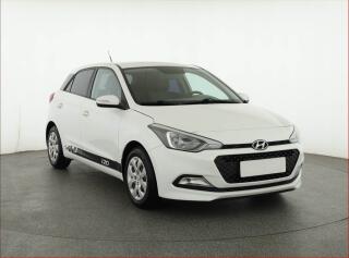 Hyundai i20 1.2, �R,1.maj, Serv.kniha