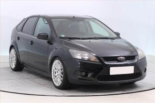 Ford Focus 2.0 16V, po STK, servisovan�