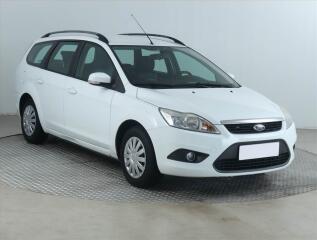 Ford Focus 1.6 16V, nov� STK, rezervace