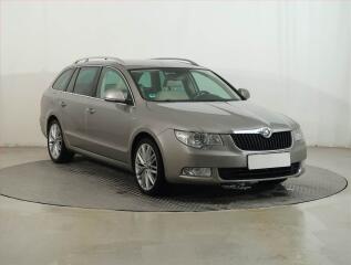 �koda Superb Elegance 2.0 TDI, Navi, Xenony