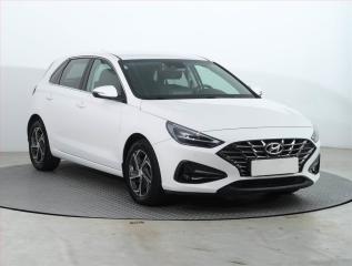 Hyundai i30 Family Smart 1.5 DPI, R,1.maj