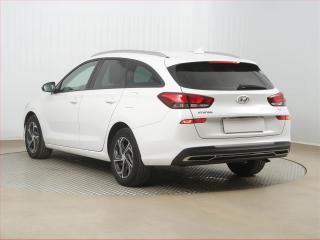 Hyundai i30 (2022) 1.0 T-GDI, ČR,1.maj - náhled 4