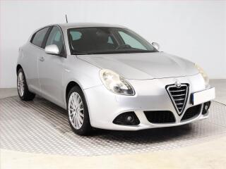 Alfa Romeo Giulietta 1.4 T, Serv.kniha, Xenony
