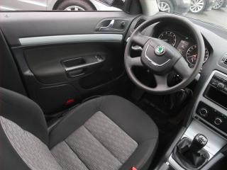 Škoda Octavia (2009) 1.4 TSI, Tempomat - náhled 7
