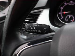 Citroën C4 Picasso (2014) 1.6 HDi, Automat, 7 míst - náhled 14