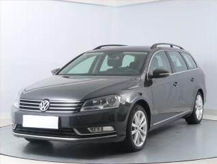Volkswagen Passat (2013) 2.0 TDI, Navi, Tempomat - náhled 2