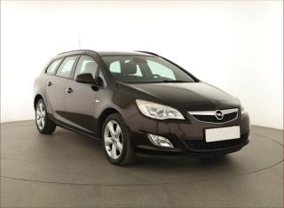 Opel Astra 1.4 T, Serv.kniha, Tempomat