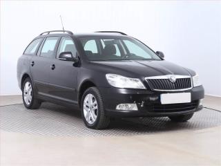 koda Octavia 1.4 TSI, po STK, rezervace