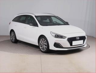 Hyundai i30 Go! 1.4 T-GDI, Serv.kniha