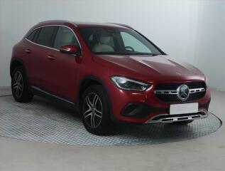 Mercedes-Benz GLA 220 d 4MATIC