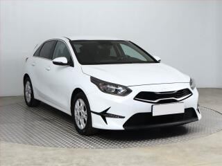 Kia Ceed 1.5 T-GDI, Automat, �R,1.maj