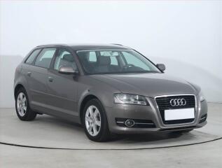 Audi A3 1.6 TDI, Tempomat