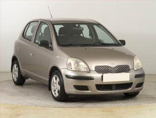 Toyota Yaris 1.0 VVT-i, po STK, udr�ovan�