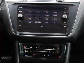 Volkswagen Tiguan (2022) Life 1.5 TSI - náhled 10