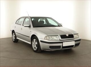 �koda Octavia 1.6, �R,1.maj, po STK, Ta�n�