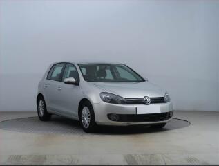 Volkswagen Golf Comfortline 1.6 TDI, �R,1.maj