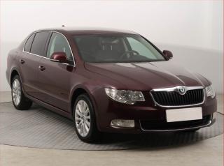 koda Superb 2.0 TDI, Xenony, Tempomat
