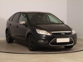 Ford Focus 1.6 16V, nov� STK, udr�ovan�