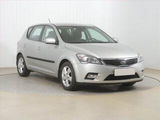 Kia Ceed 1.4 CVVT, po STK, v provozu