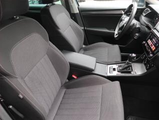 Volkswagen Passat CC (2011) 2.0 TDI BMT, Automat - náhled 9