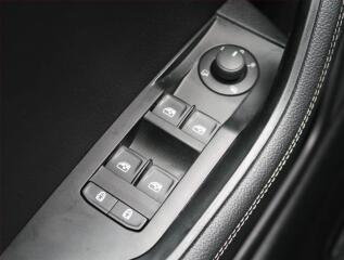 Volkswagen Passat CC (2011) 2.0 TDI BMT, Automat - náhled 16