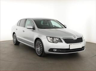 �koda Superb Elegance 2.0 TDI, K��e, Navi