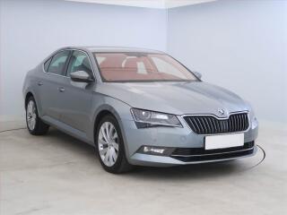�koda Superb 1.6 TDI, Navi, Xenony
