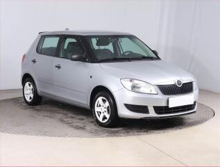 �koda Fabia 1.2 12V, nov� STK, Ta�n�