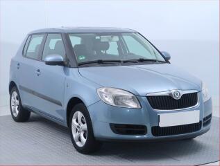 �koda Fabia Comfort 1.4 16V, nov� STK