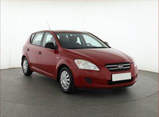Kia Ceed 1.4 CVVT, Serv.kniha, po STK