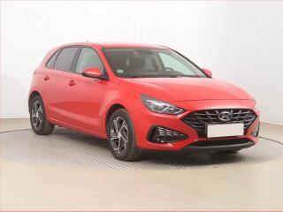 Hyundai i30 1.5 DPI, �R,1.maj, Serv.kniha