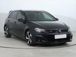 Volkswagen Golf R-Line 2.0 GTI Performance