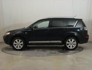 Mitsubishi Outlander (2008) Intense 2.0 DI-D, 4X4, 7 míst - náhled 3