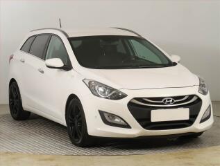 Hyundai i30 1.6 CRDi, nov� STK