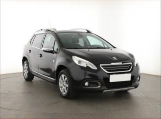 Peugeot 2008 Allure 1.2 PureTech, Navi