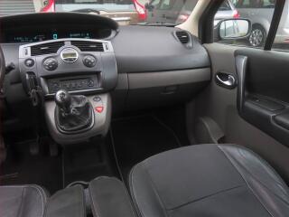 Renault Scénic (2006) 1.9 dCi, po STK, Tažné - náhled 8