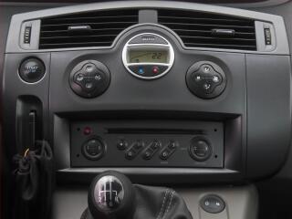 Renault Scénic (2006) 1.9 dCi, po STK, Tažné - náhled 12