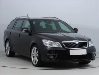 �koda Octavia RS 2.0 TDI, Serv.kniha, Xenony