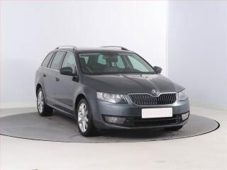 �koda Octavia Style 1.6 TDI, K��e, Navi
