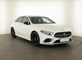 Mercedes-Benz AMG Line A 200, NOV V R