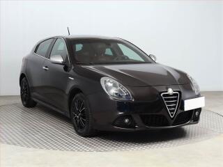 Alfa Romeo Giulietta 1.4 T, �R,1.maj, Xenony