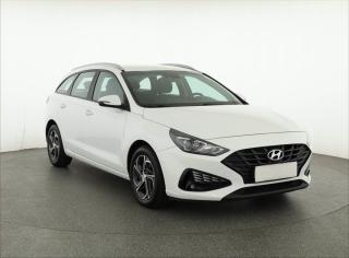 Hyundai i30 Comfort 1.6 CRDi, Serv.kniha
