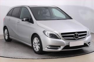 Mercedes-Benz B 180, Ke, Navi, Bi-Xenony