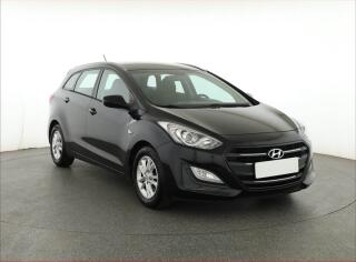 Hyundai i30 Comfort 1.6 GDI, Serv.kniha
