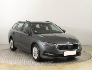 �koda Octavia 1.5 TSI, Serv.kniha, Tempomat
