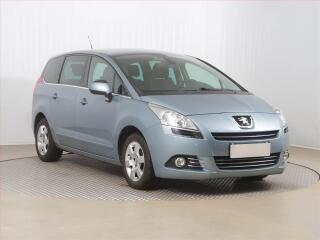 Peugeot 5008 1.6 HDi, 7�m�st, Tempomat