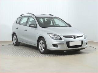 Hyundai i30 1.4 CVVT, �R,1.maj, zamluveno